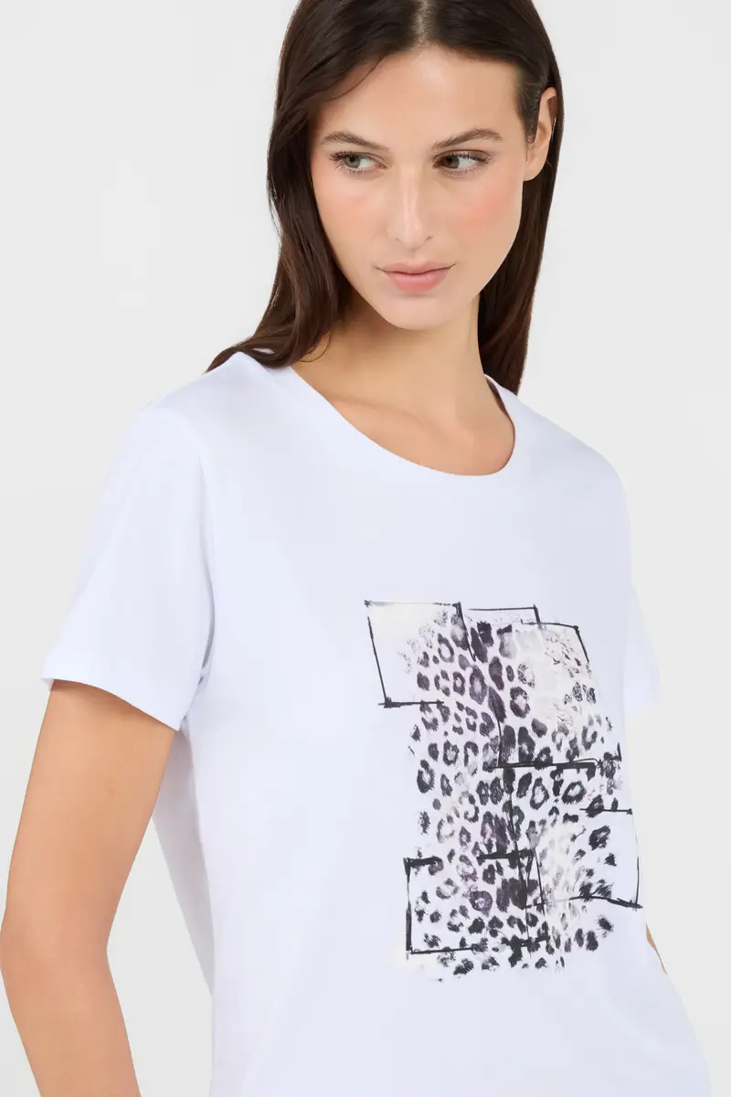 Roberto Cavalli White T-Shirt Leopard Graphic | Thumbnail 4