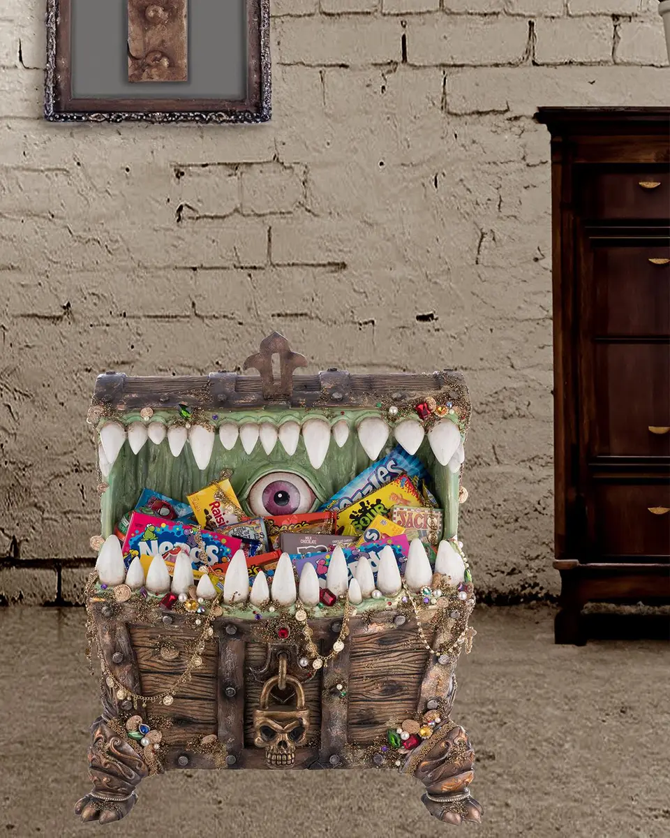 Katherine 's Collection Chester the Treasure Chest Halloween Candy Container | Thumbnail 4