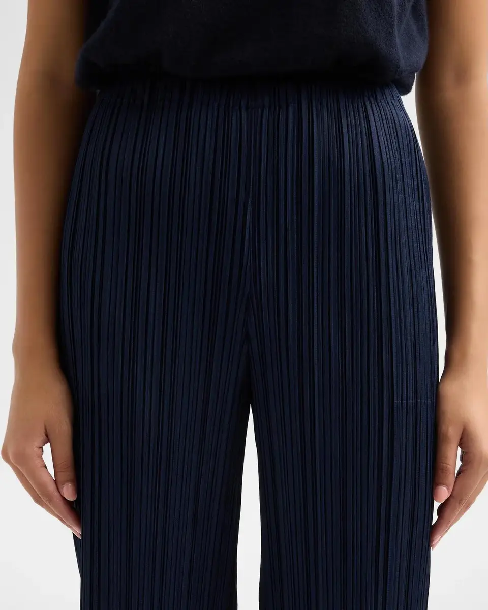 Issey Miyake Thicker Bottoms 2 Pants | Thumbnail 5