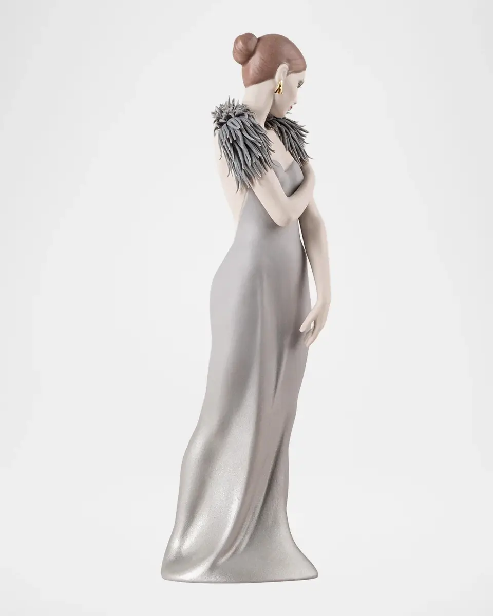 Lladro Eternal Beauty Porcelain Figurine | Thumbnail 2 Lladro Eternal Beauty Porcelain Figurine | Thumbnail 2