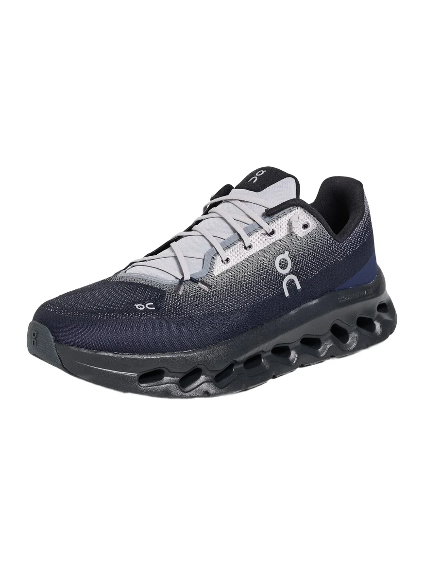 ON Cloudtilt Sneakers
