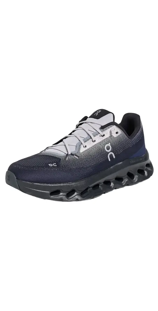 ON Cloudtilt Sneakers