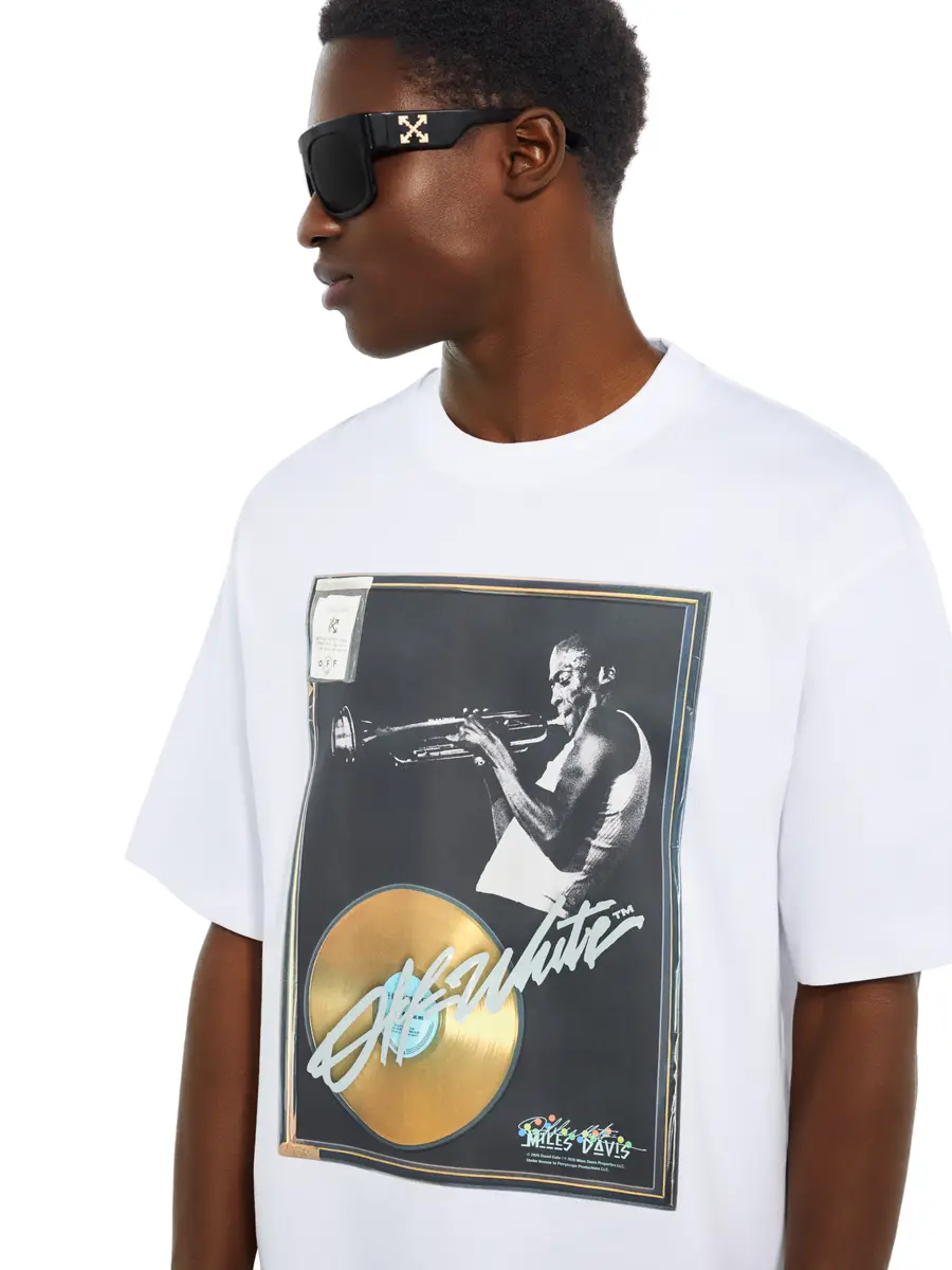Off-White Miles Davis Certified Gold Skate T-Shirt | Thumbnail 5 Off-White Miles Davis Certified Gold Skate T-Shirt | Thumbnail 5