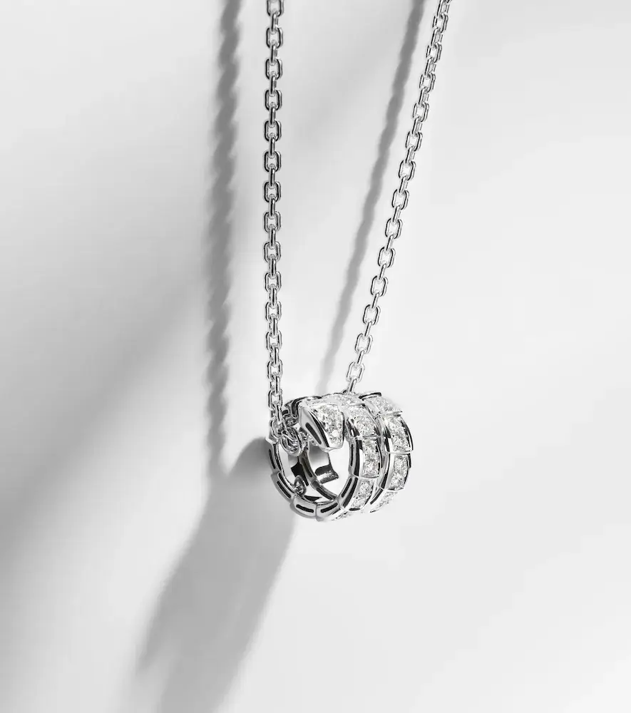 BVLGARI Serpenti Viper 18kt white gold pendant necklace with diamonds | Thumbnail 6 BVLGARI Serpenti Viper 18kt white gold pendant necklace with diamonds | Thumbnail 6