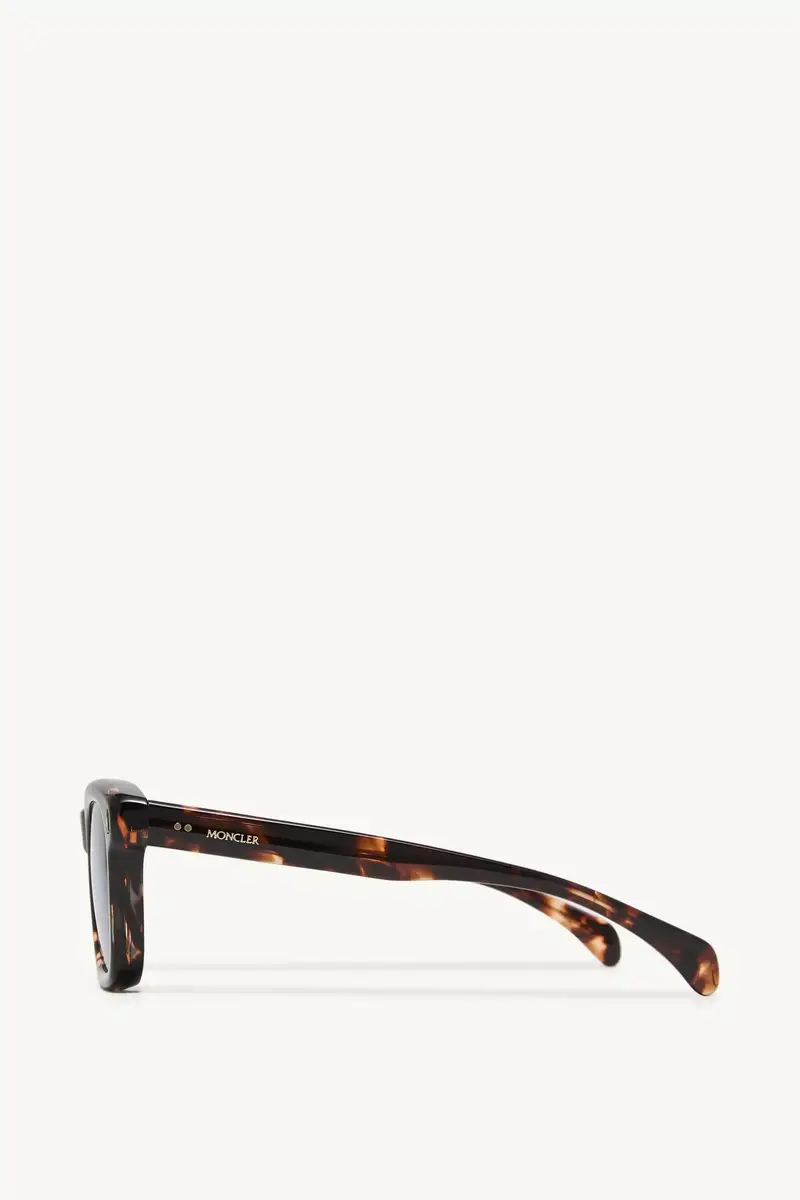 Moncler Lunettes Noirr Squared Sunglasses | Thumbnail 4 Moncler Lunettes Noirr Squared Sunglasses | Thumbnail 4