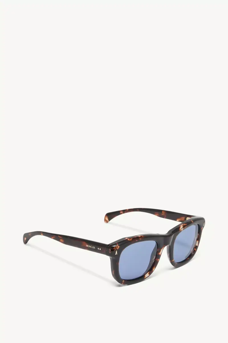 Moncler Lunettes Noirr Squared Sunglasses | Thumbnail 5 Moncler Lunettes Noirr Squared Sunglasses | Thumbnail 5