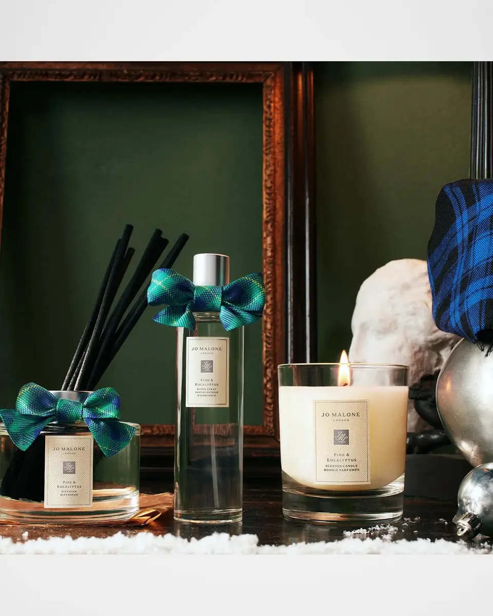 Jo Malone London Limited-Edition Pine & Eucalyptus Scented Home Candle | Thumbnail 3 Jo Malone London Limited-Edition Pine & Eucalyptus Scented Home Candle | Thumbnail 3