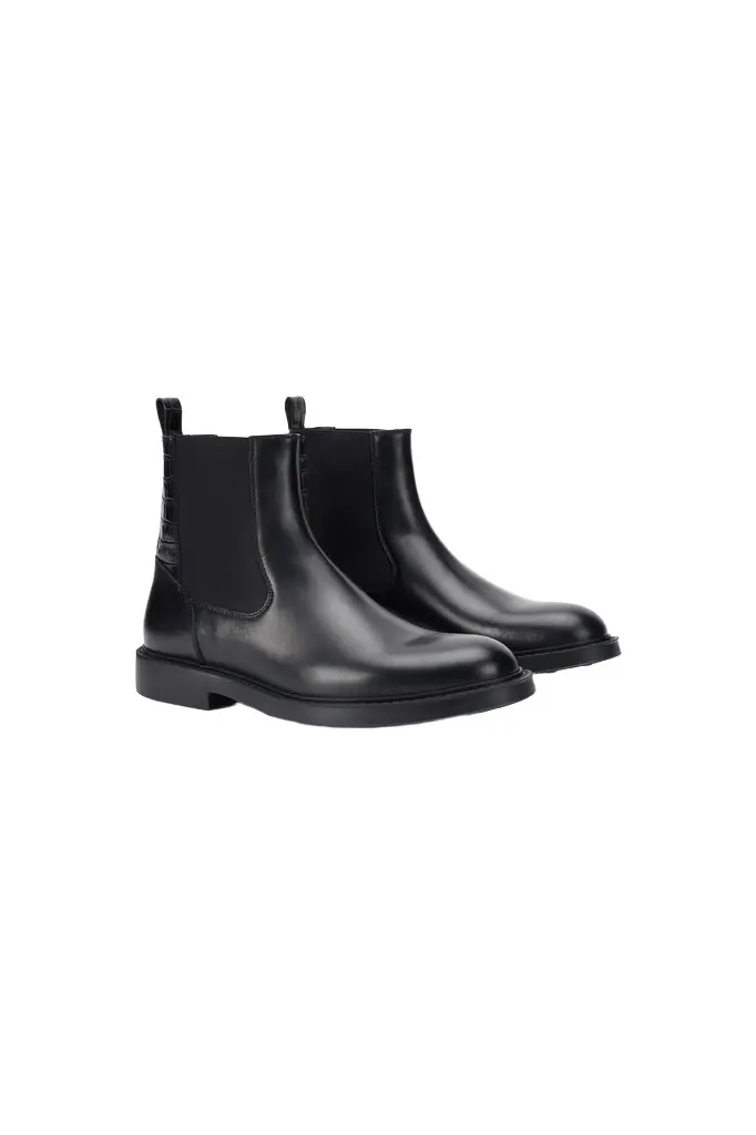 Roberto Cavalli Black Chelsea Boots With Pull Tabs