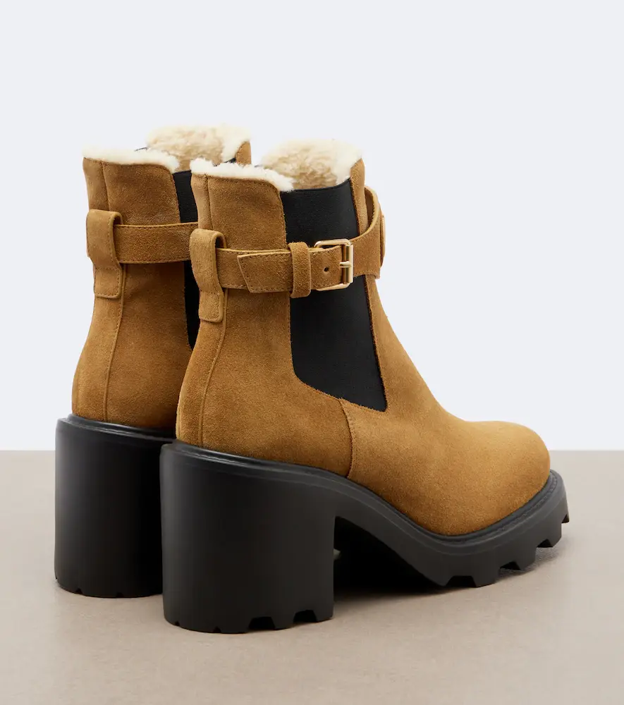 Valentino Garavani Beatle VLogo suede ankle boots | Thumbnail 2 Valentino Garavani Beatle VLogo suede ankle boots | Thumbnail 2