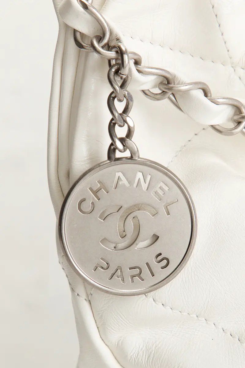 Chanel Chanel Calfskin Medium 22 Hobo Bag | Thumbnail 7 Chanel Chanel Calfskin Medium 22 Hobo Bag | Thumbnail 7