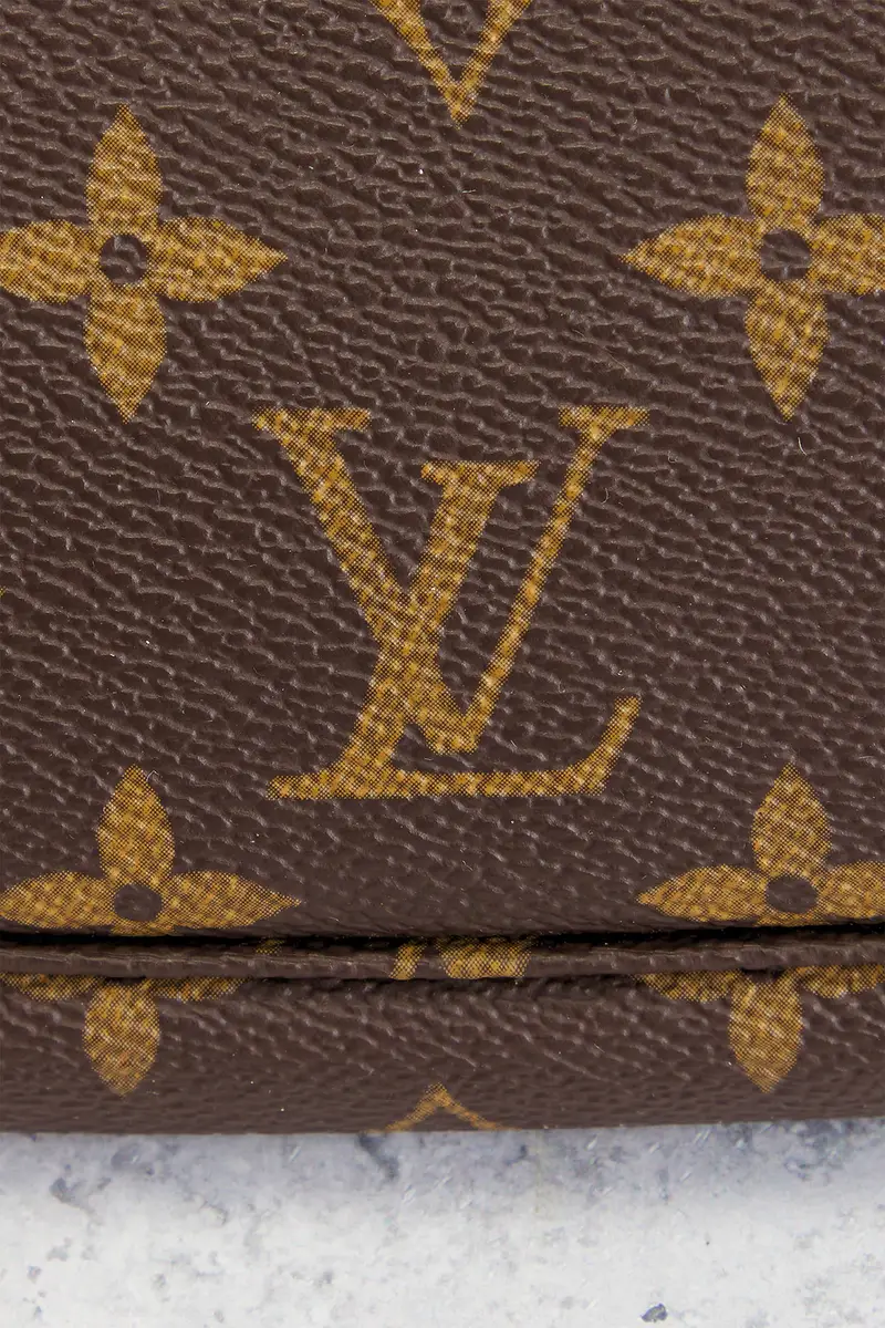Louis Vuitton Louis Vuitton Monogram Pochette Accessoires Shoulder Bag | Thumbnail 7 Louis Vuitton Louis Vuitton Monogram Pochette Accessoires Shoulder Bag | Thumbnail 7