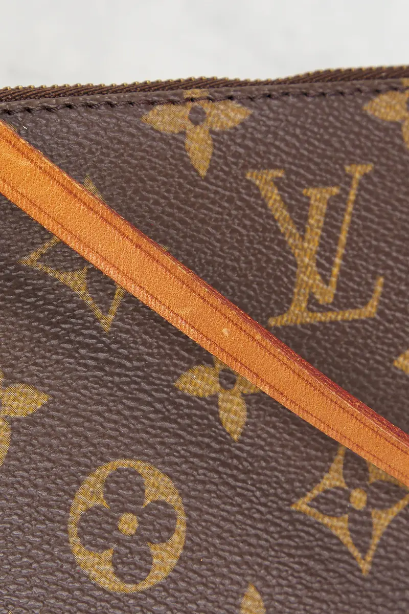 Louis Vuitton Louis Vuitton Monogram Pochette Accessoires Shoulder Bag | Thumbnail 8 Louis Vuitton Louis Vuitton Monogram Pochette Accessoires Shoulder Bag | Thumbnail 8