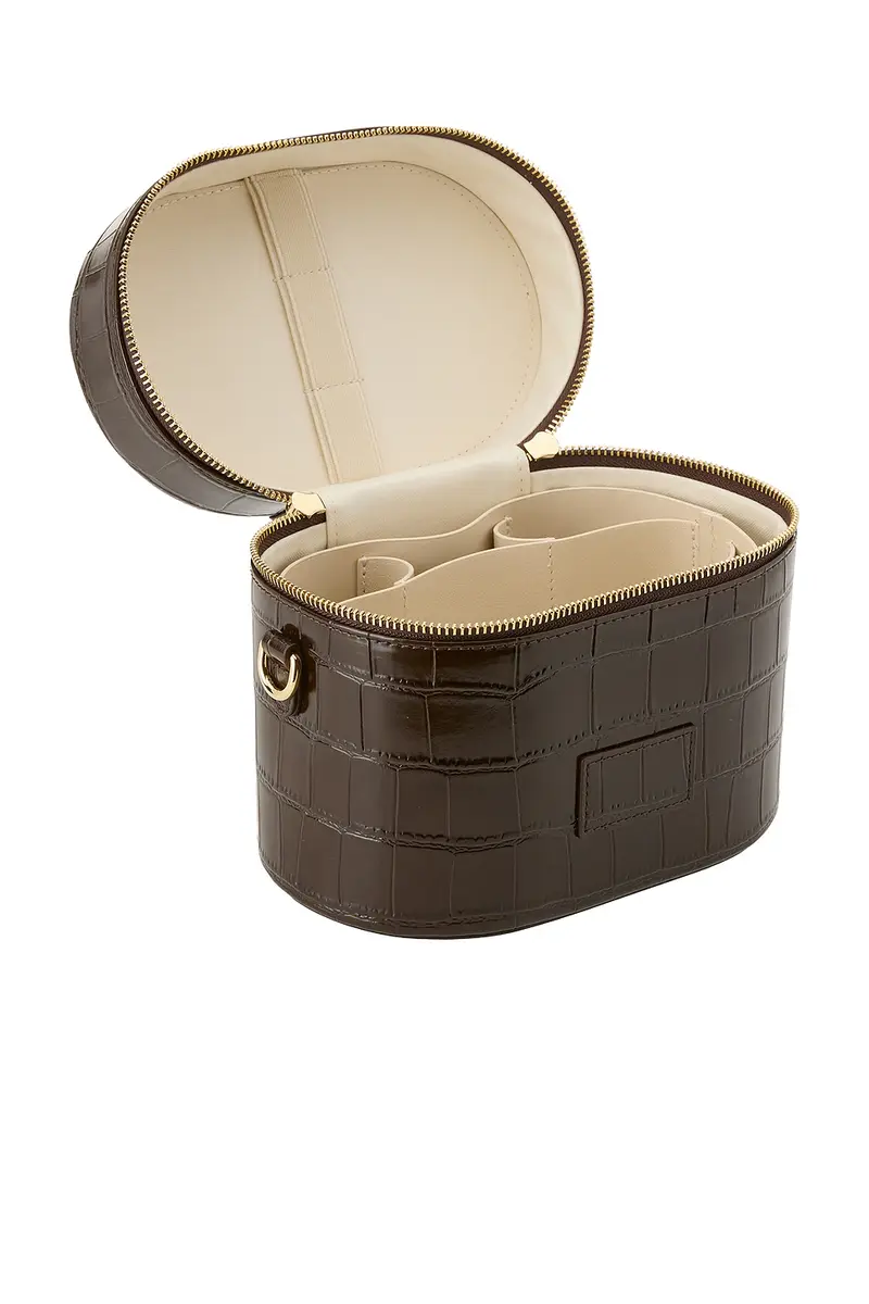 ETOILE COLLECTIVE x REVOLVE Oval Toiletry Case | Thumbnail 3 ETOILE COLLECTIVE x REVOLVE Oval Toiletry Case | Thumbnail 3