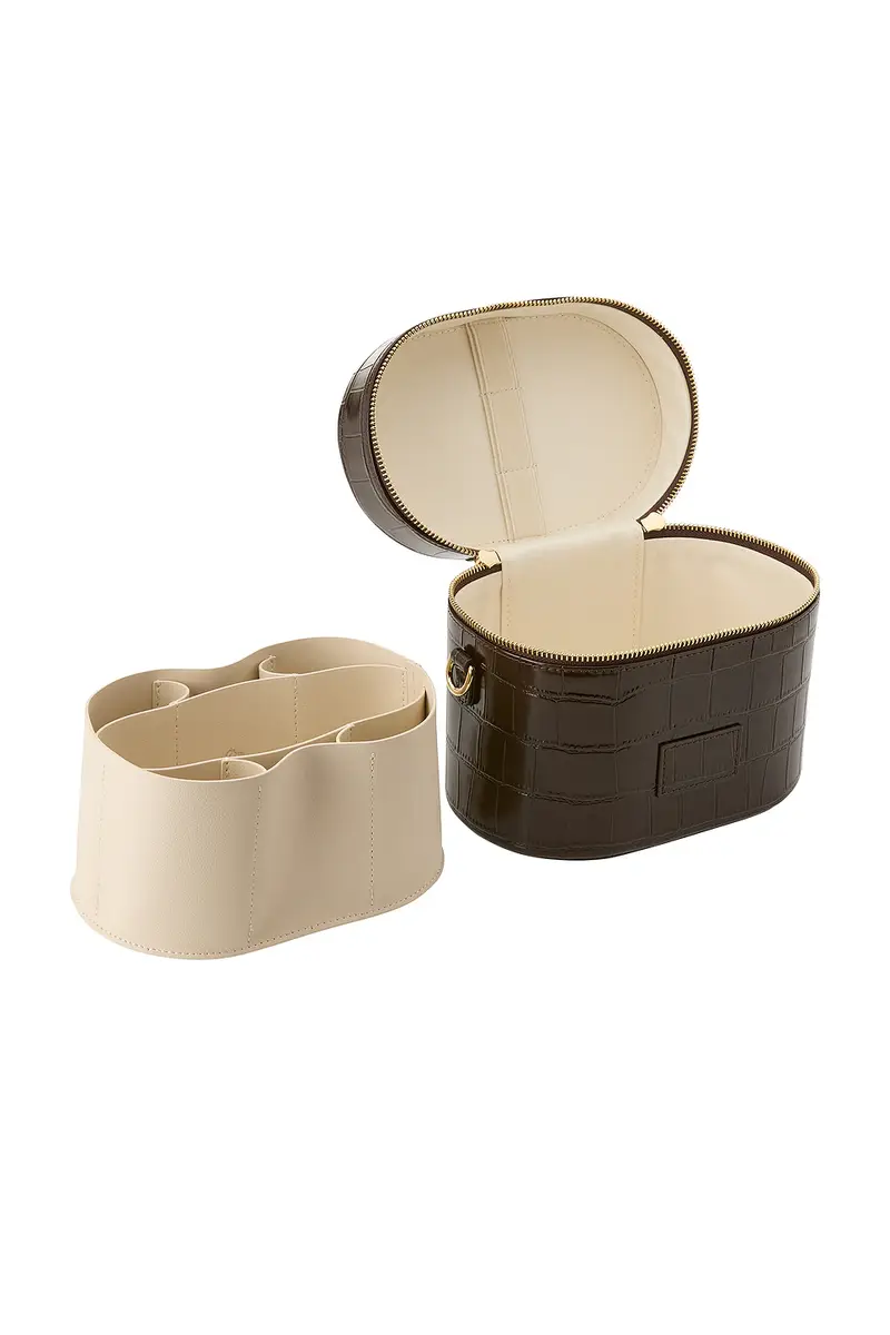 ETOILE COLLECTIVE x REVOLVE Oval Toiletry Case | Thumbnail 4 ETOILE COLLECTIVE x REVOLVE Oval Toiletry Case | Thumbnail 4