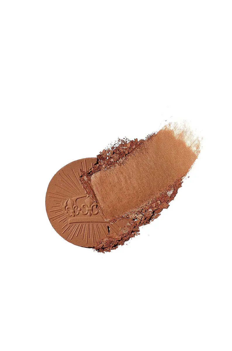 PAT MCGRATH LABS Skin Fetish: Divine Bronzer | Thumbnail 3 PAT MCGRATH LABS Skin Fetish: Divine Bronzer | Thumbnail 3