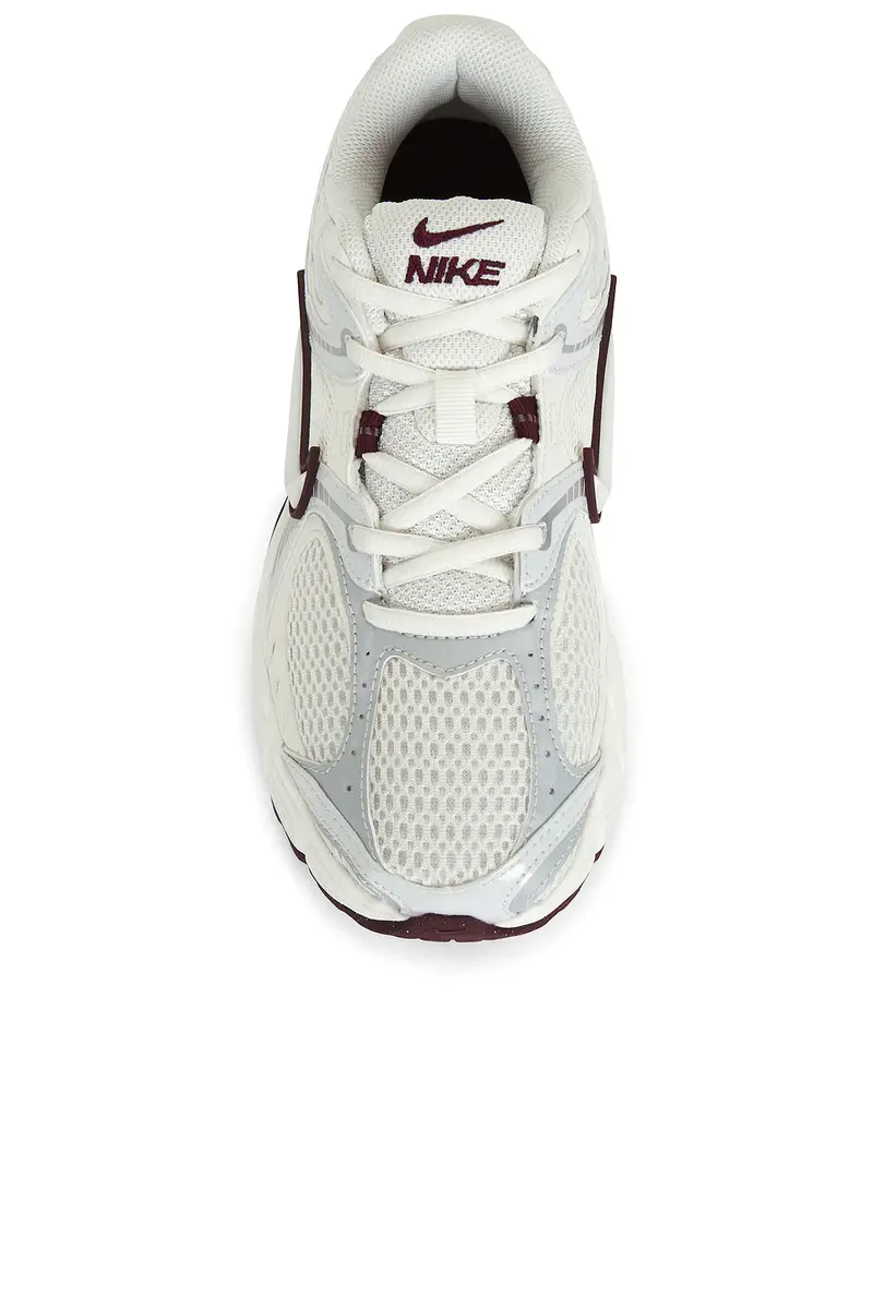Nike V5 RNR Sneaker | Thumbnail 4 Nike V5 RNR Sneaker | Thumbnail 4