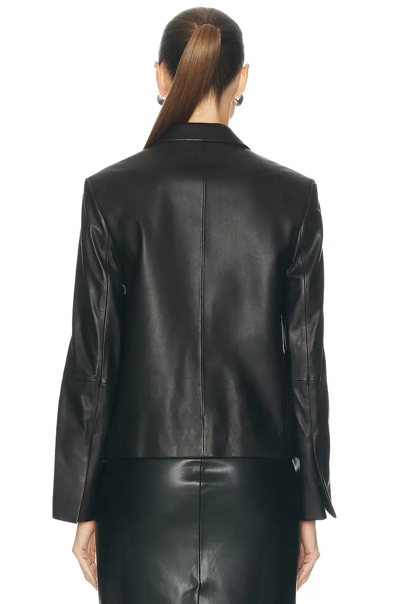 TOTEME Short Leather Blazer | Thumbnail 3