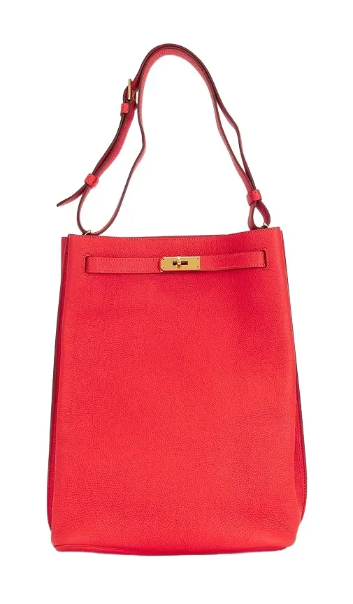 Togo So Kelly 26 Shoulder Bag