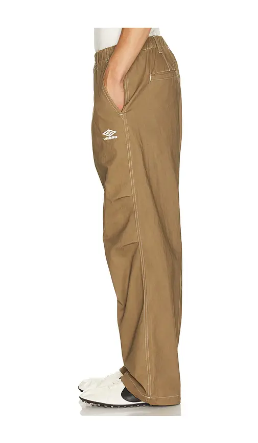 Pleasures x Umbro Manchester Relaxed Pants | Thumbnail 2