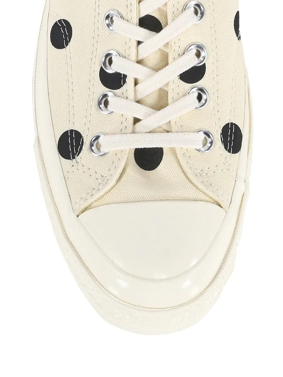 Comme des Garçons PLAY Unisex CdG Play x Converse Men's Polka Dot Low-Top Sneakers | Thumbnail 4 Comme des Garçons PLAY Unisex CdG Play x Converse Men's Polka Dot Low-Top Sneakers | Thumbnail 4