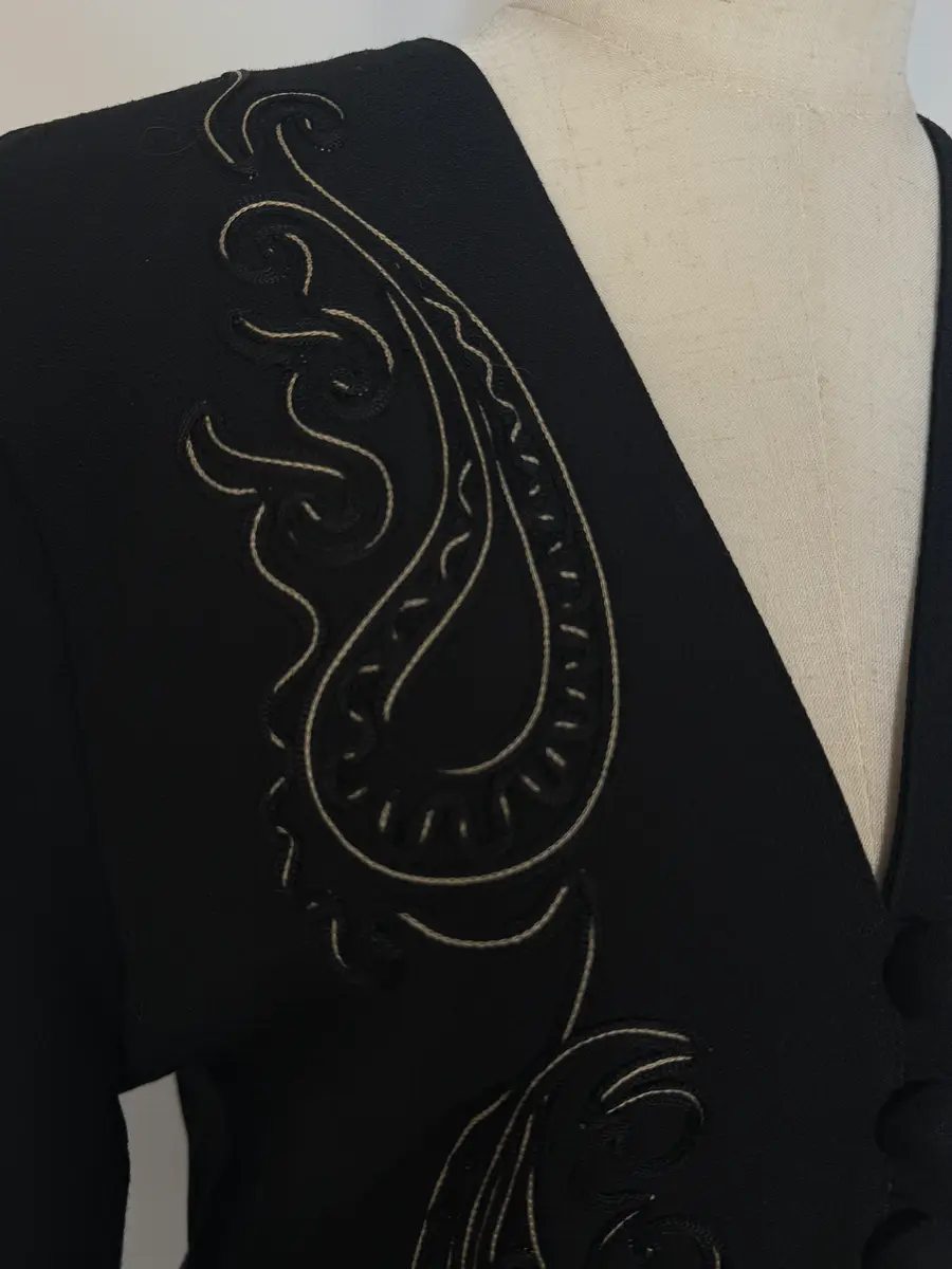 Jen Wonders Studio Embroidered Blazer | Thumbnail 5