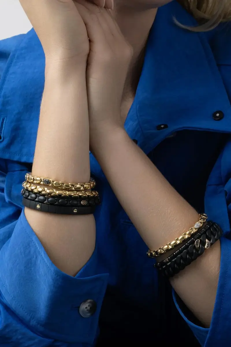 ROBERTO DEMEGLIO Five Station Diamond Alternating Black Carbon Stretch Bracelet | Thumbnail 2 ROBERTO DEMEGLIO Five Station Diamond Alternating Black Carbon Stretch Bracelet | Thumbnail 2