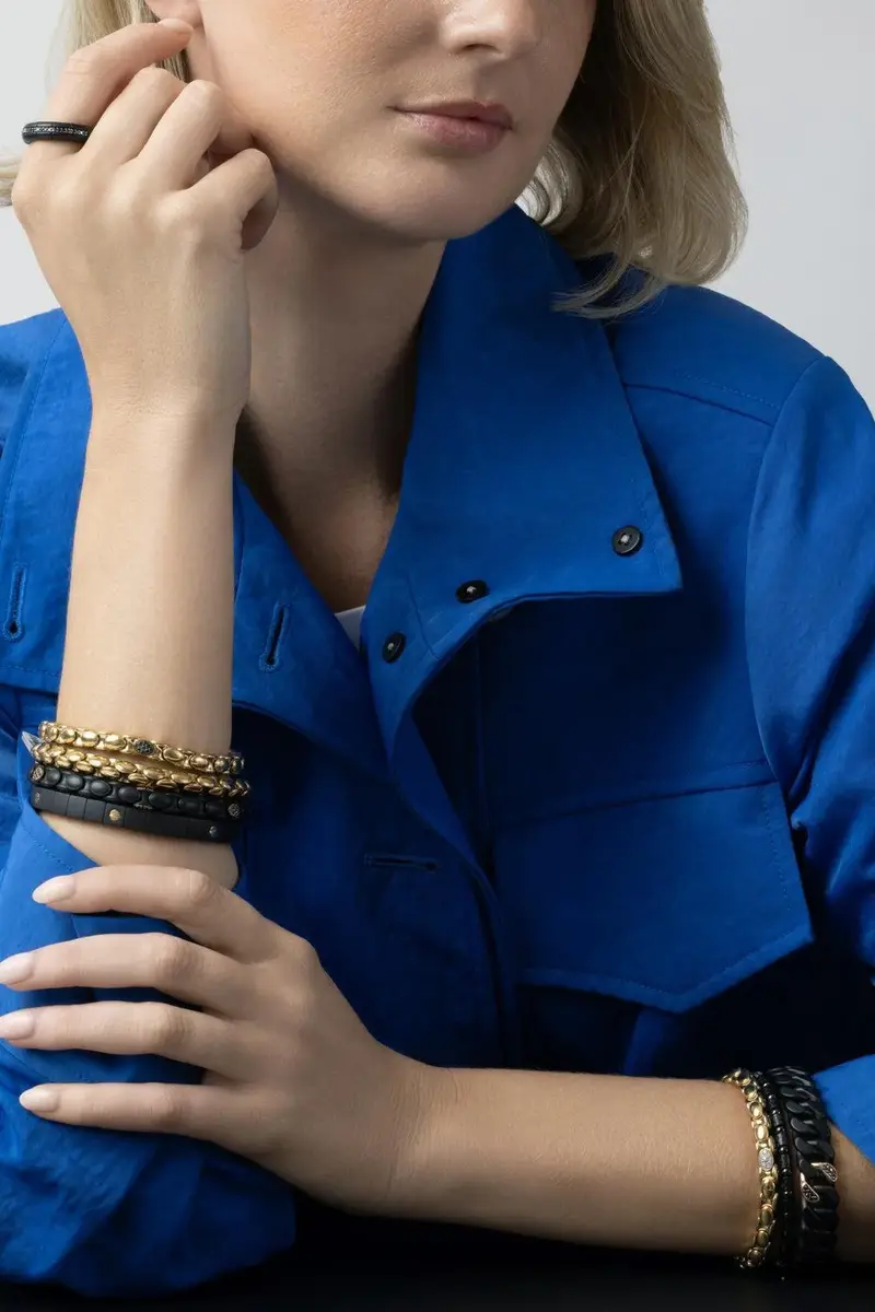ROBERTO DEMEGLIO Five Station Diamond Alternating Black Carbon Stretch Bracelet | Thumbnail 4 ROBERTO DEMEGLIO Five Station Diamond Alternating Black Carbon Stretch Bracelet | Thumbnail 4