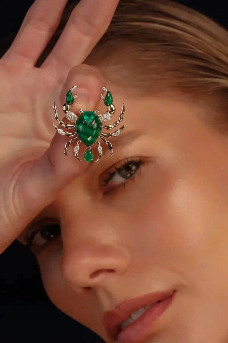 ANDREA MATOS LOPES Malachite Emerald Crab Brooch | Thumbnail 2 ANDREA MATOS LOPES Malachite Emerald Crab Brooch | Thumbnail 2