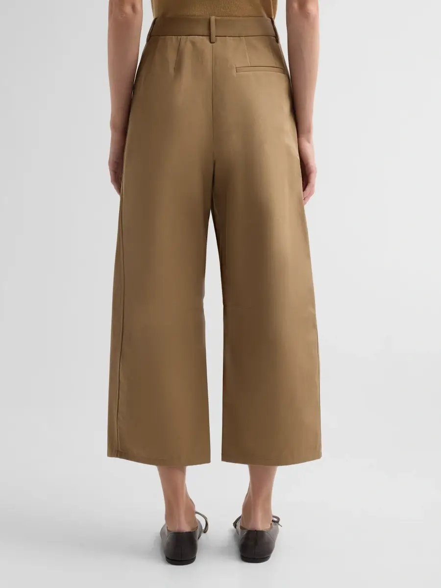 TWP Women's Slouchy Cotton Crop Pants | Thumbnail 3 TWP Women's Slouchy Cotton Crop Pants | Thumbnail 3