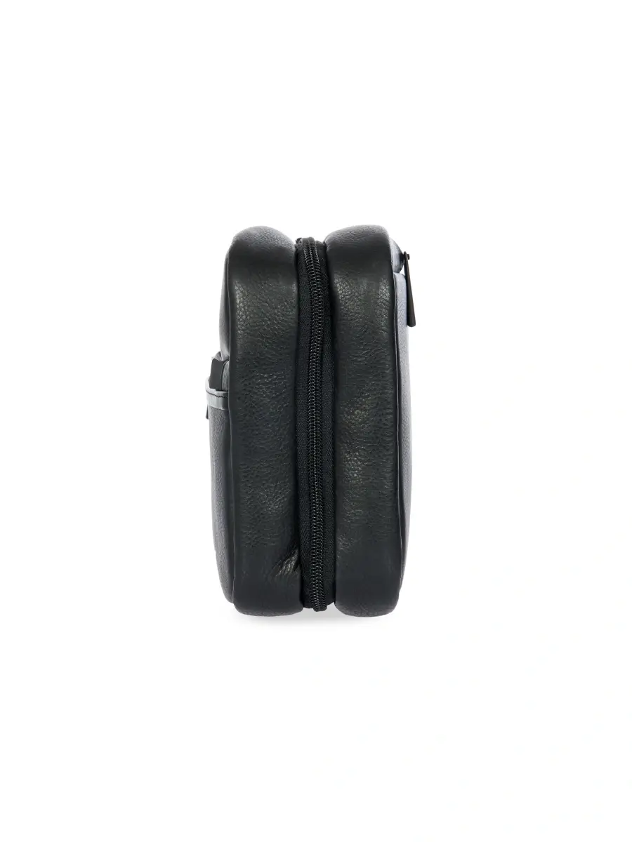 Porsche Design Roadster Leather Evo Wash Bag | Thumbnail 4 Porsche Design Roadster Leather Evo Wash Bag | Thumbnail 4