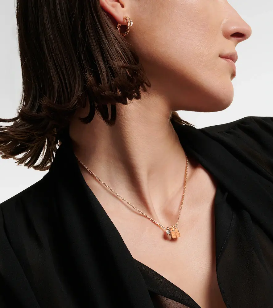 BVLGARI Serpenti Viper 18kt rose gold pendant necklace with diamonds | Thumbnail 2 BVLGARI Serpenti Viper 18kt rose gold pendant necklace with diamonds | Thumbnail 2