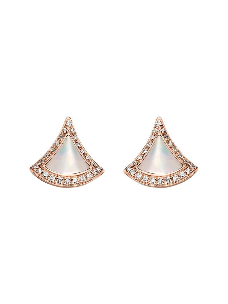 Divas' Dream 18kt rose gold earrings with mother-of-pearl and diamonds Divas' Dream 18kt rose gold earrings with mother-of-pearl and diamonds