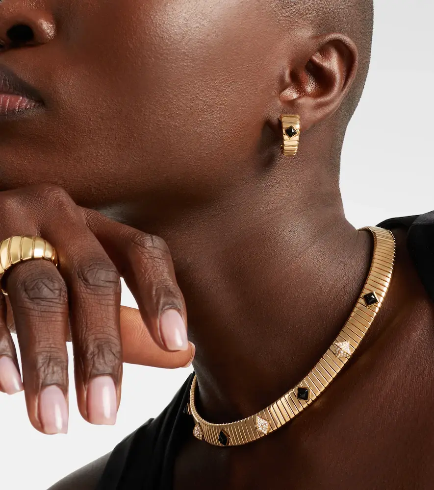 BVLGARI Tubogas 18kt gold earrings with onyx | Thumbnail 2 BVLGARI Tubogas 18kt gold earrings with onyx | Thumbnail 2