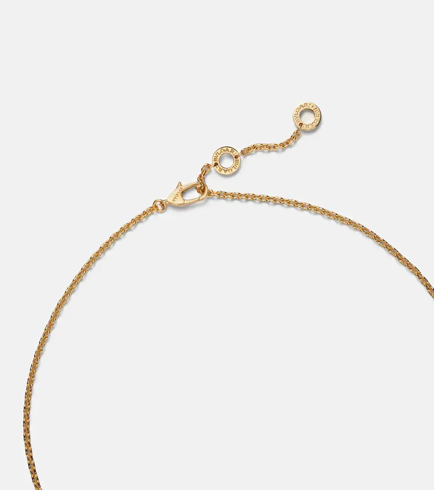 BVLGARI Serpenti Viper 18kt gold pendant necklace with diamonds | Thumbnail 7 BVLGARI Serpenti Viper 18kt gold pendant necklace with diamonds | Thumbnail 7