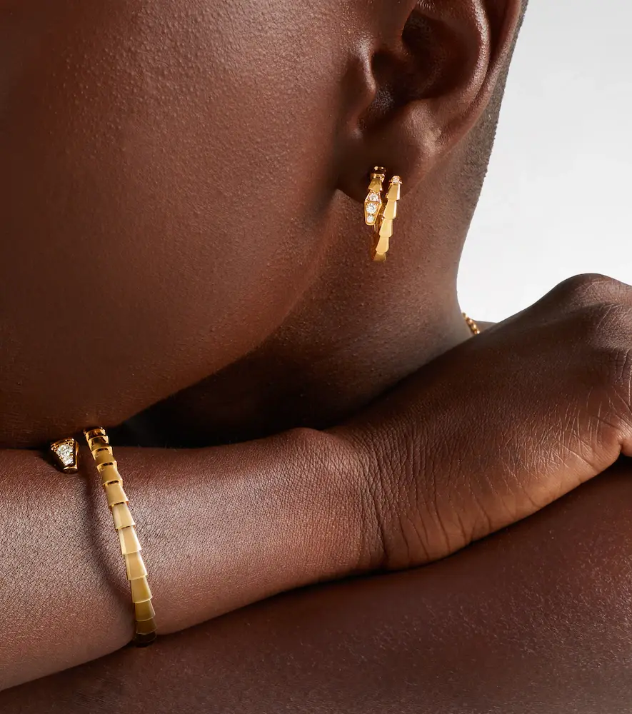 BVLGARI Serpenti Viper 18kt gold hoop earrings with diamonds | Thumbnail 4