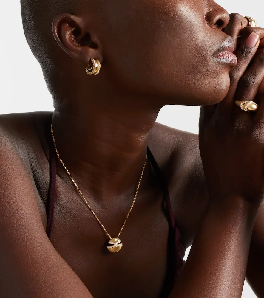 BVLGARI B. zero1 18kt gold hoop earrings with diamonds | Thumbnail 3 BVLGARI B. zero1 18kt gold hoop earrings with diamonds | Thumbnail 3