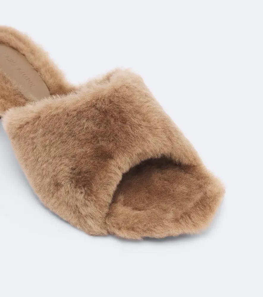 Amina Muaddi Taylor shearling mules | Thumbnail 2