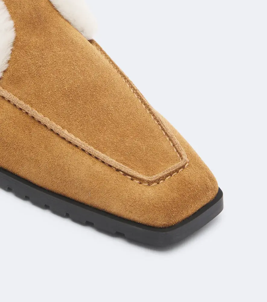 TOTEME Shearling-lined suede ankle boots | Thumbnail 4 TOTEME Shearling-lined suede ankle boots | Thumbnail 4