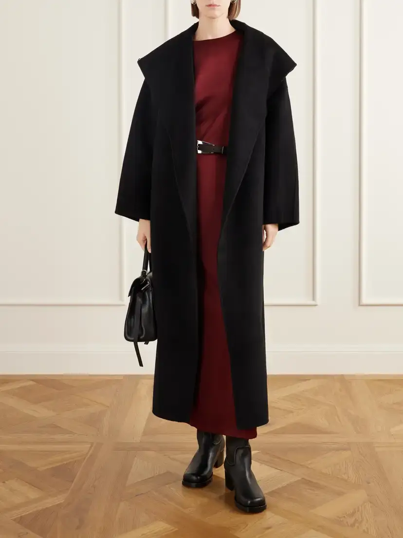 Giuliva Heritage The Gioia Satin Maxi Dress | Thumbnail 2