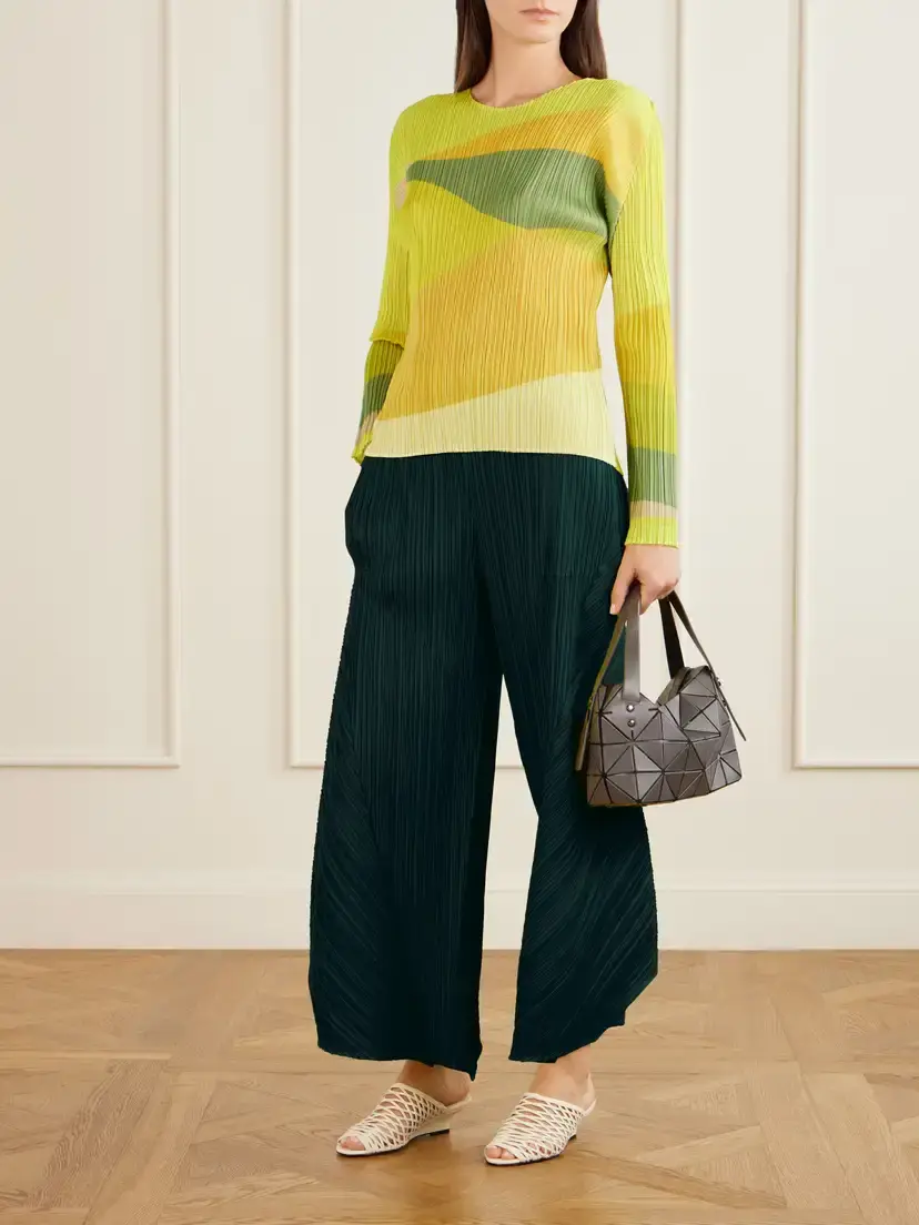 Pleats Please Issey Miyake Orbit Printed Plissé Top | Thumbnail 2