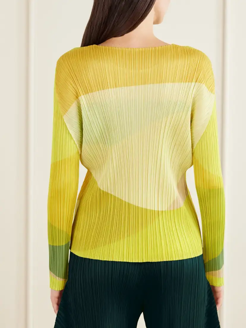 Pleats Please Issey Miyake Orbit Printed Plissé Top | Thumbnail 4