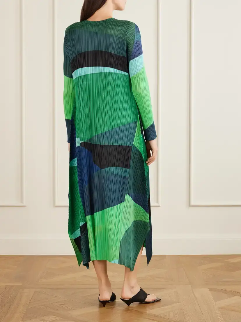 Pleats Please Issey Miyake Orbit Printed Plissé Midi Dress | Thumbnail 3 Pleats Please Issey Miyake Orbit Printed Plissé Midi Dress | Thumbnail 3