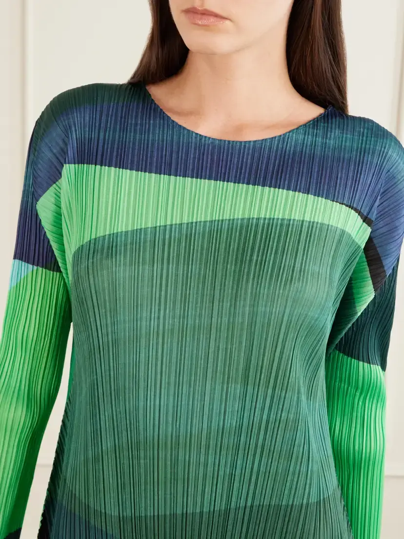 Pleats Please Issey Miyake Orbit Printed Plissé Midi Dress | Thumbnail 4 Pleats Please Issey Miyake Orbit Printed Plissé Midi Dress | Thumbnail 4