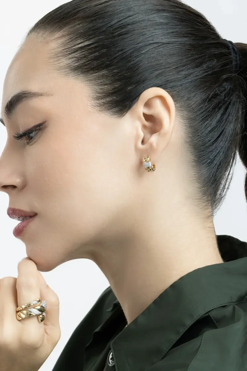SOFIA LAROUSSI Diamond Bar Textured Hoop Earrings | Thumbnail 4 SOFIA LAROUSSI Diamond Bar Textured Hoop Earrings | Thumbnail 4