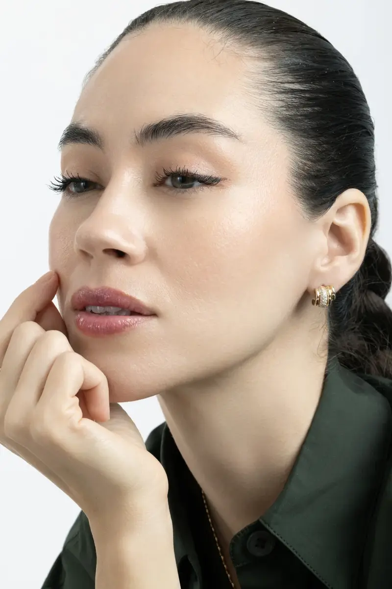 SOFIA LAROUSSI Diamond Four Line Stud Earrings | Thumbnail 3 SOFIA LAROUSSI Diamond Four Line Stud Earrings | Thumbnail 3