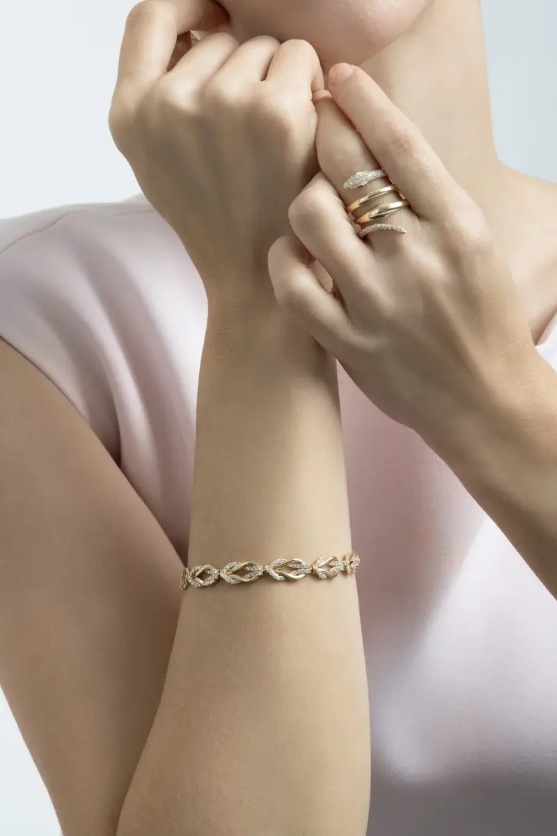SOFIA LAROUSSI Diamond Knot Bracelet | Thumbnail 3 SOFIA LAROUSSI Diamond Knot Bracelet | Thumbnail 3