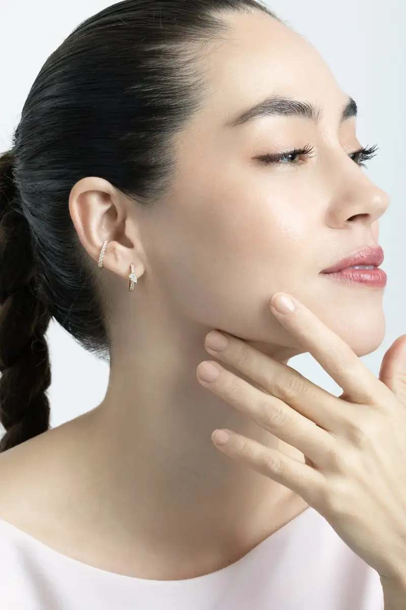 Diamond One Row Ear Cuff Diamond One Row Ear Cuff
