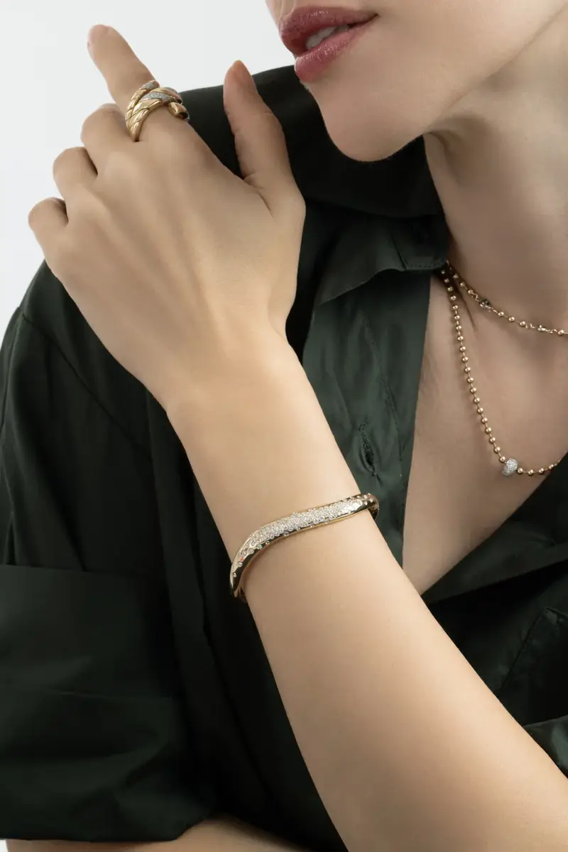 Diamond Scattered Wave Bracelet Diamond Scattered Wave Bracelet