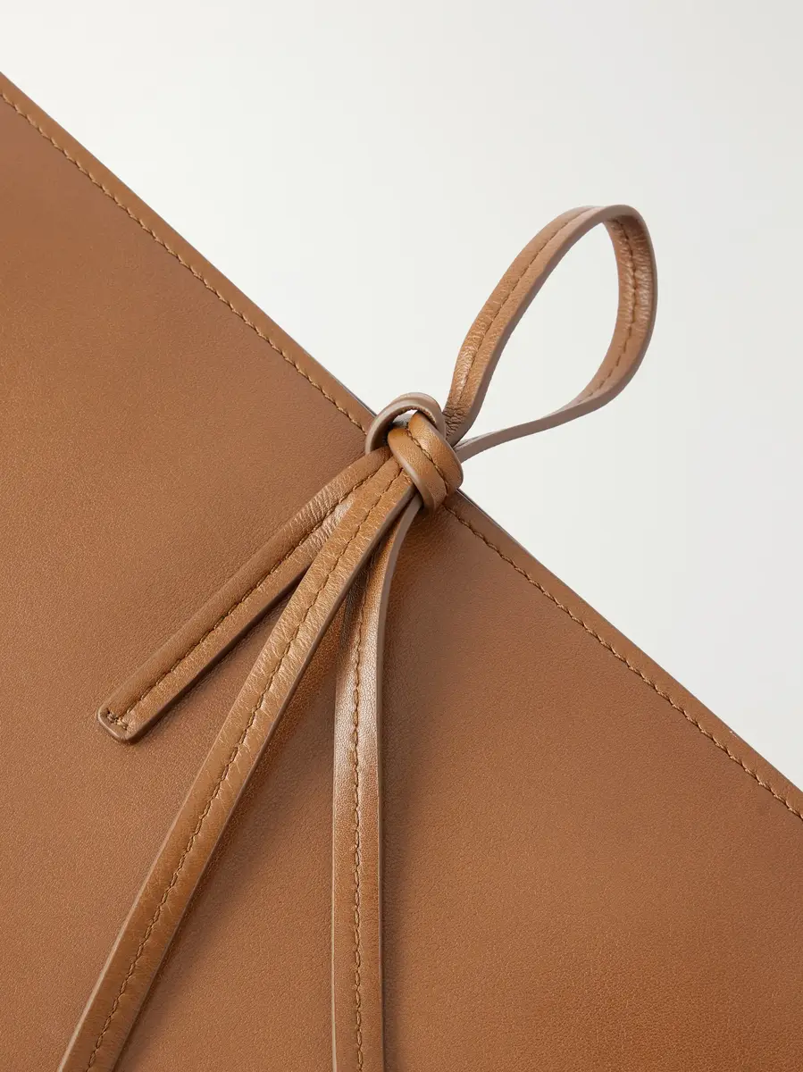 Phoebe Philo Splay leather clutch | Thumbnail 3 Phoebe Philo Splay leather clutch | Thumbnail 3