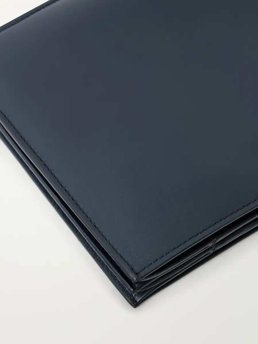Phoebe Philo Splay leather clutch | Thumbnail 3 Phoebe Philo Splay leather clutch | Thumbnail 3